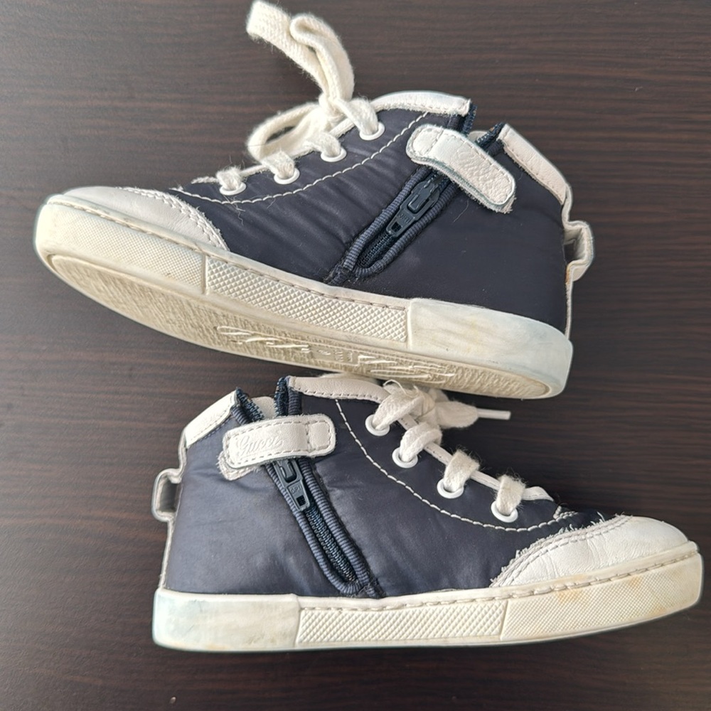 Gucci Kids Black and White Sneakers - Picture 4 of 7